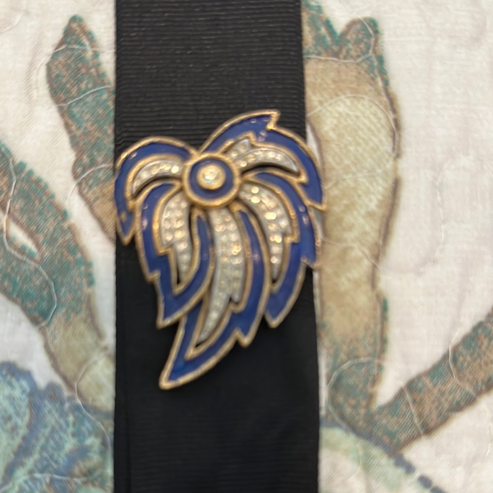 Elegant Blue and Gold Brooch